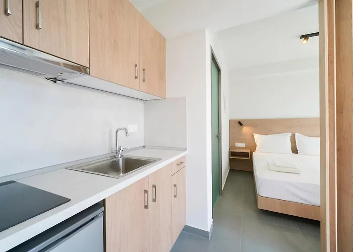 Pine Suites Потос