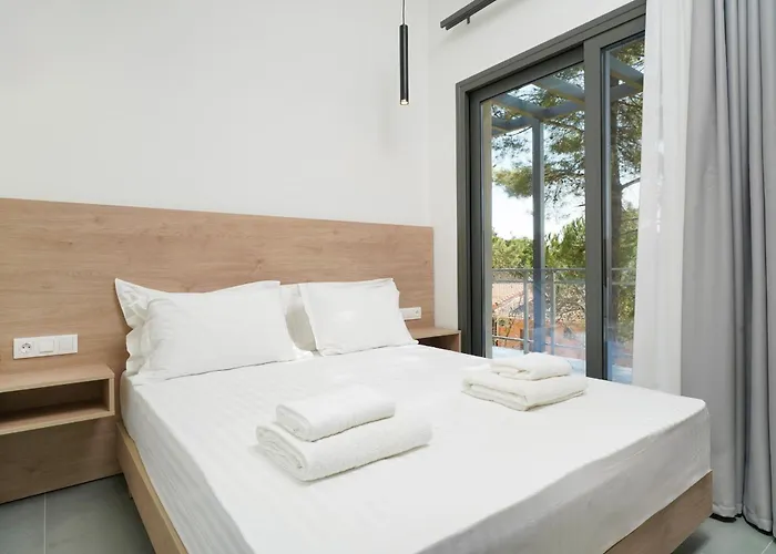 Pine Suites * Потос