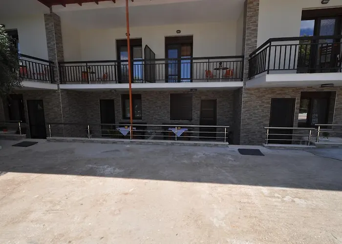 Pine Suites 基尼拉